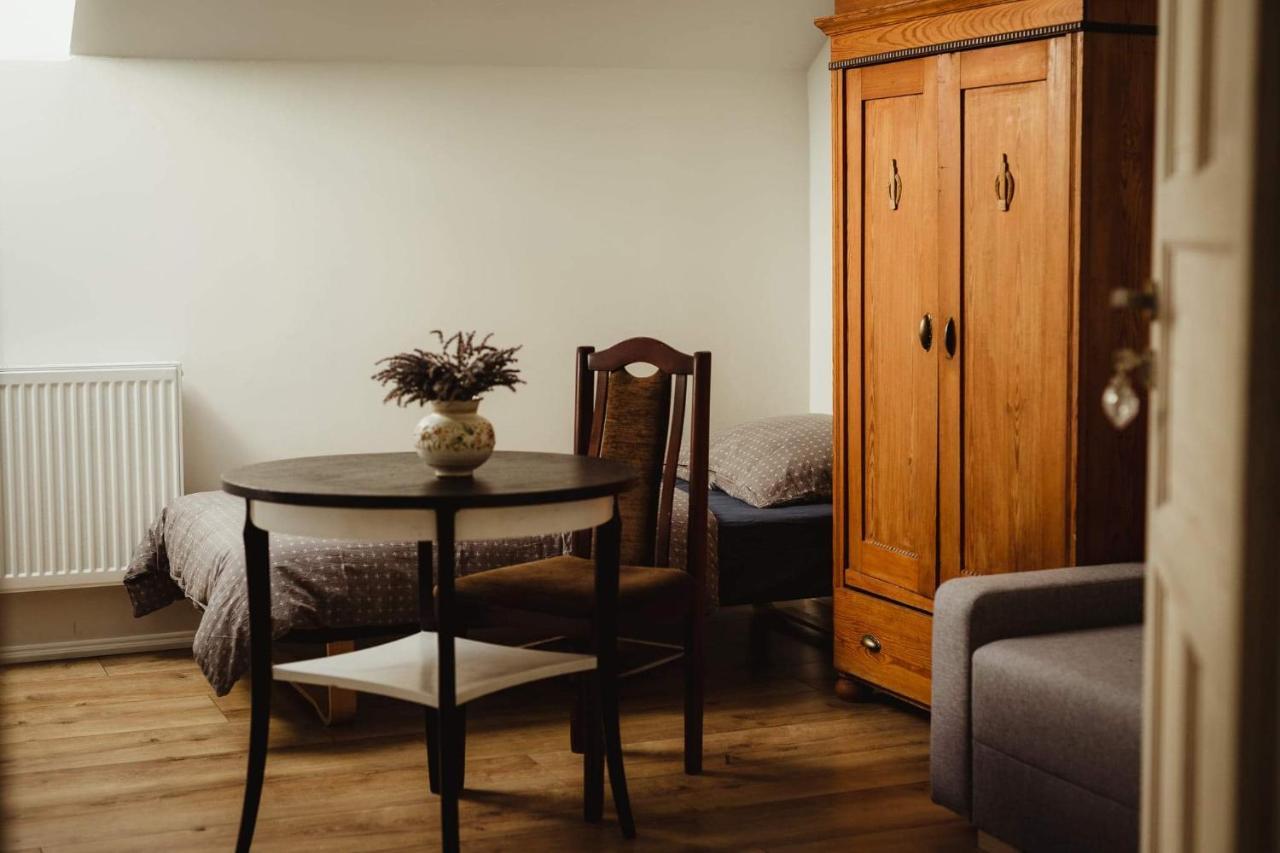 Bed and Breakfast Lawendowa Stajnia Львувек-Слёнски Экстерьер фото